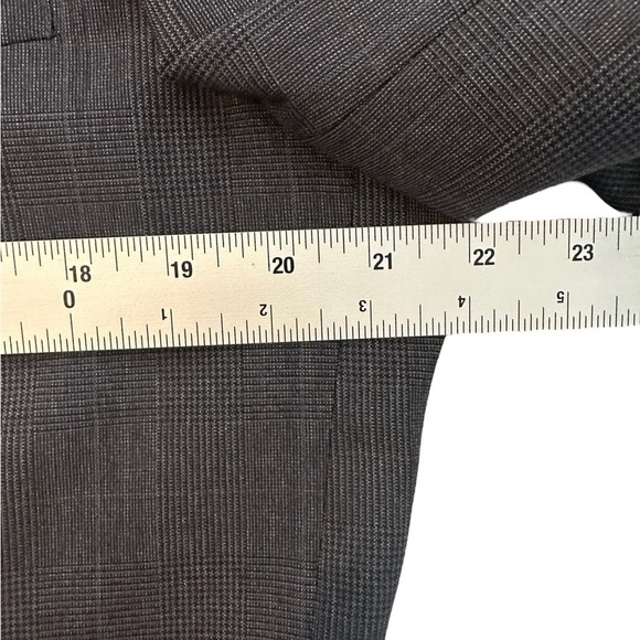 *CLEARANCE* Cricketeer gray windowpane men’s 2-button suit jacket 44R 34W - Picture 10 of 15